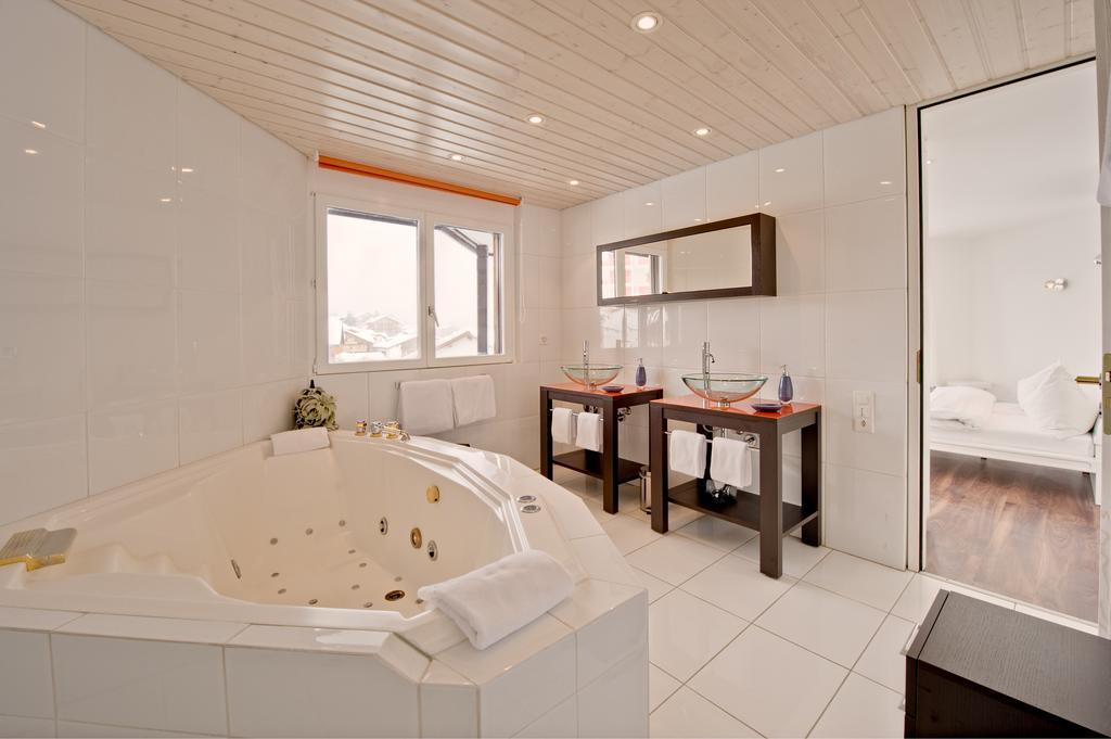 Haus Allegra Saas Fee Szoba fotó